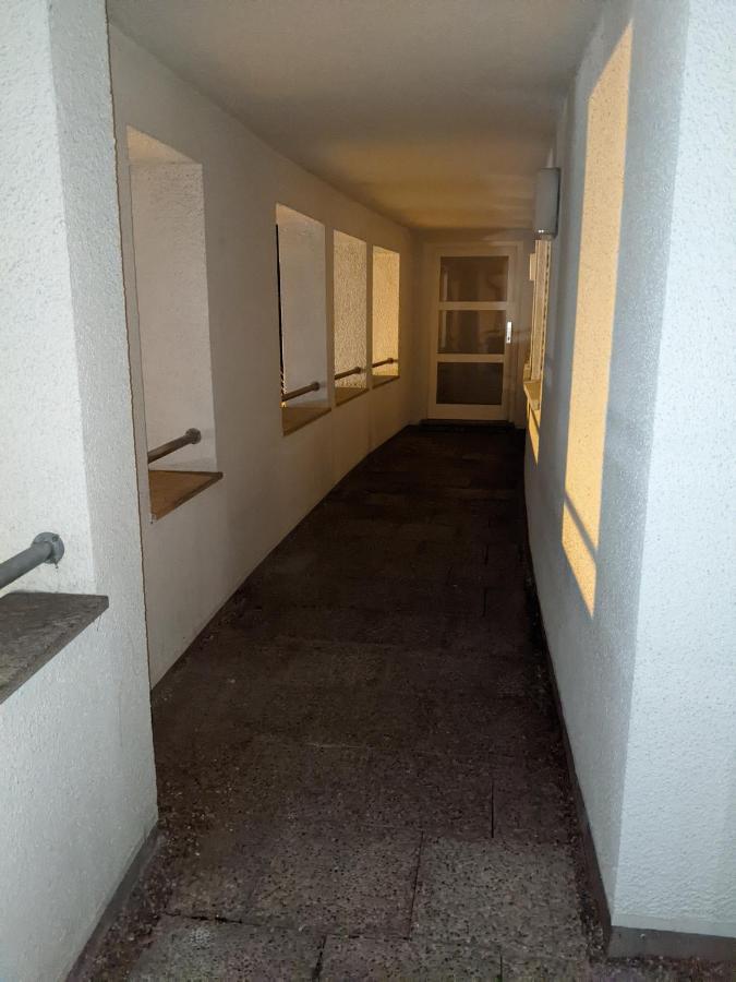 Cozy Apartment With Parking Garage Near Outlet Metzingen  Buitenkant foto